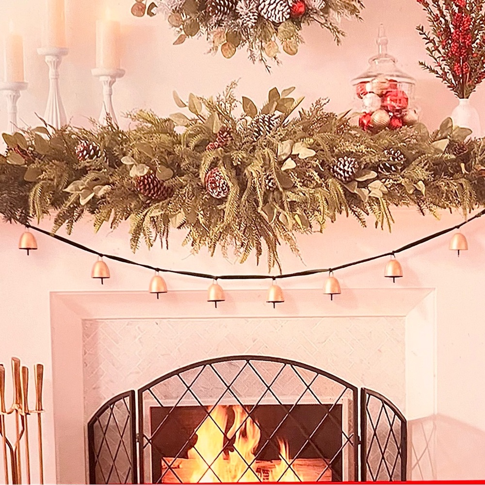 🆕- Martha Stewart- Rustic Antique Style Gold Christmas Bell 6ft Garland.